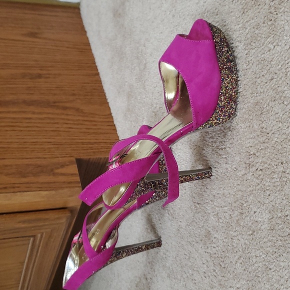 Forever 21 8 sparkly faux suede party pumps - Picture 3 of 7